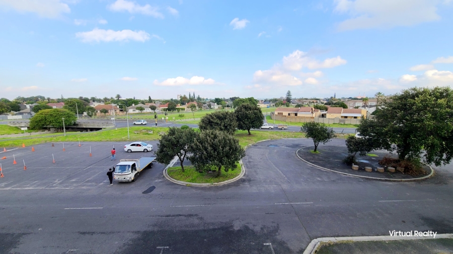 1 Bedroom Property for Sale in Thornton Western Cape